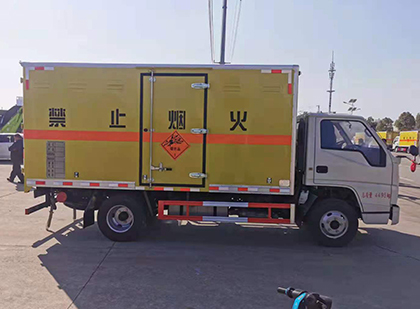 铜川爆破器材运输车